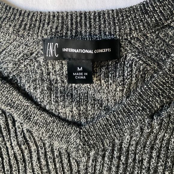 I.N.C Women’s Long Sleeve V-neck Knit Sweater size M, Gray - Picture 4 of 6